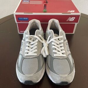 NWOB New Balance 990 Men's Size 9 Wide (9 2E) Made in USA!